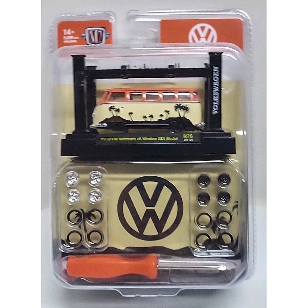 1958 Volkswagen Microbus‎ M2 Machines 1:64 Scale Model Kit R 76